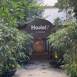 hostel-7.it-tuscanyhotel.com/