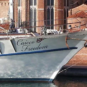 Boat & Breakfast Caicco Freedom 2* Venise