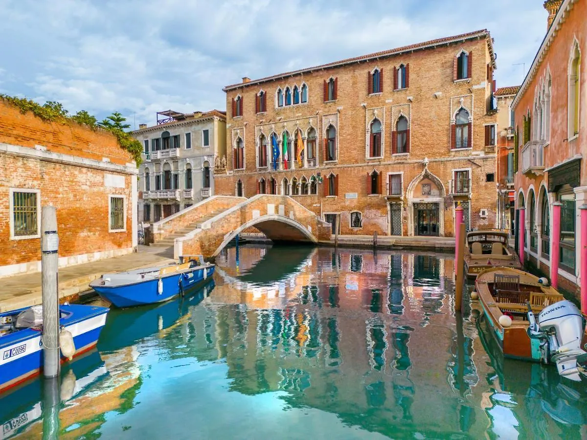 Palazzo Marcello Hotel Al Sole location